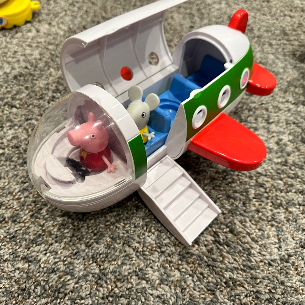 Peppa Pig Air Plane with Characters